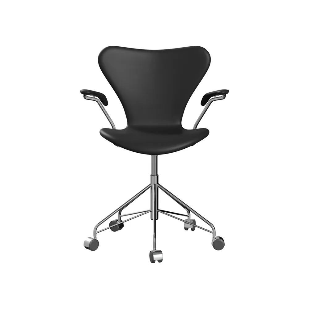 Sjuan 3217 helklädd kontorsstol hårda hjul, Leather soft black-chrome Fritz Hansen