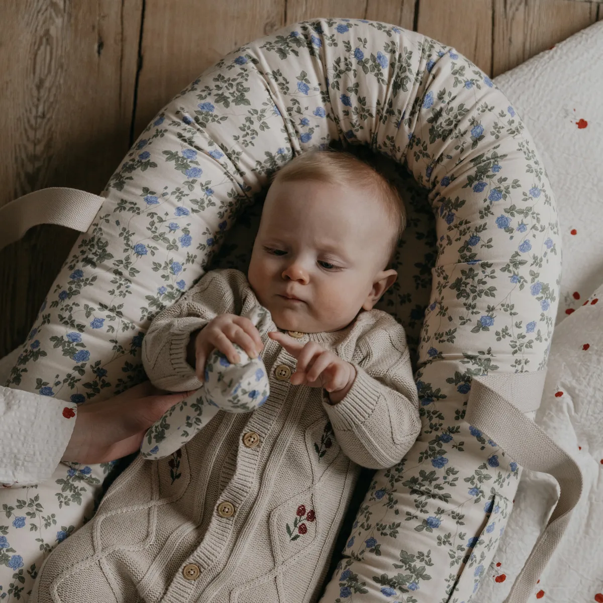 Dainty satin babynest, 43x87x16 cm Garbo&Friends