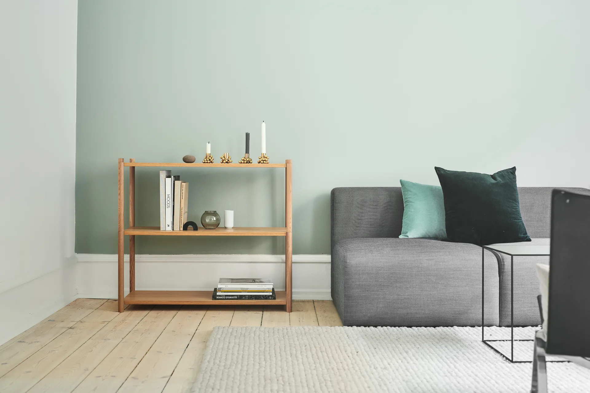 Sceene bookcase A, Ljus ek Gejst