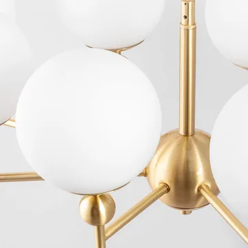 Astrid pendel - mässing/vit, 8 lampor - Globen Lighting