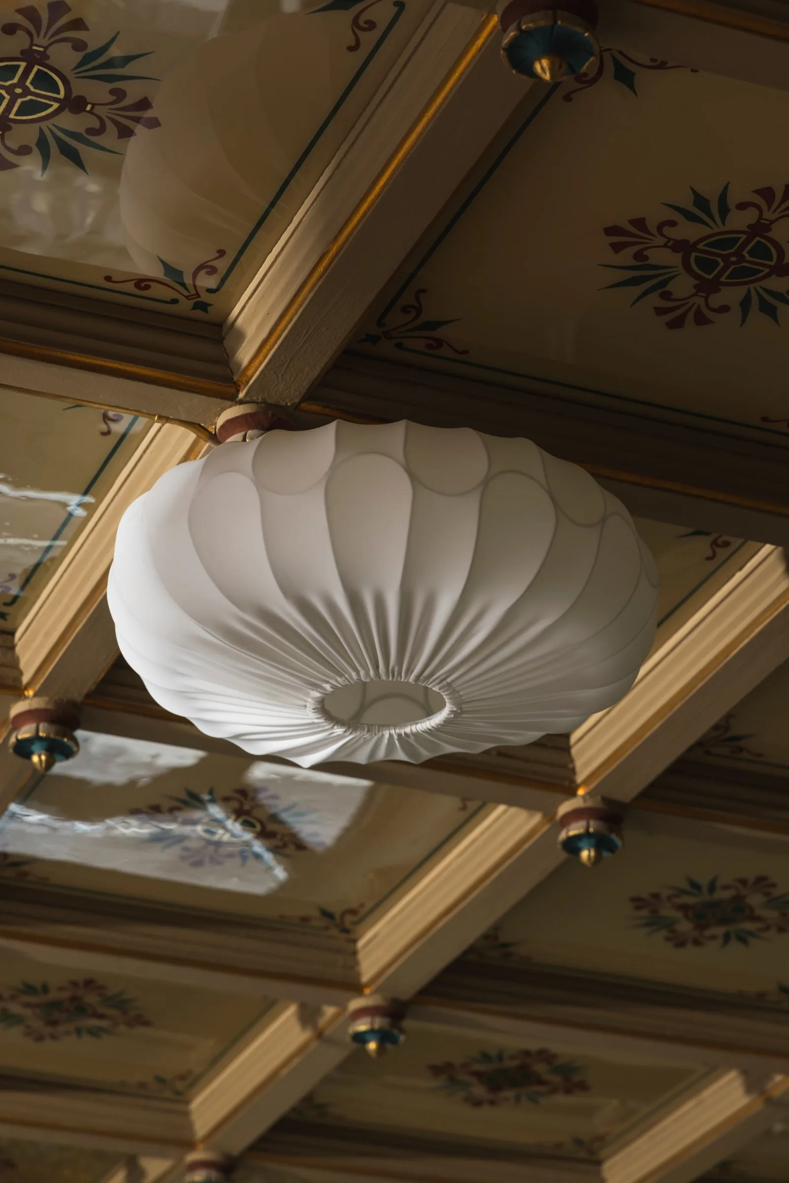 Bladverk plafond, Vit, Ø50x20 cm Globen Lighting