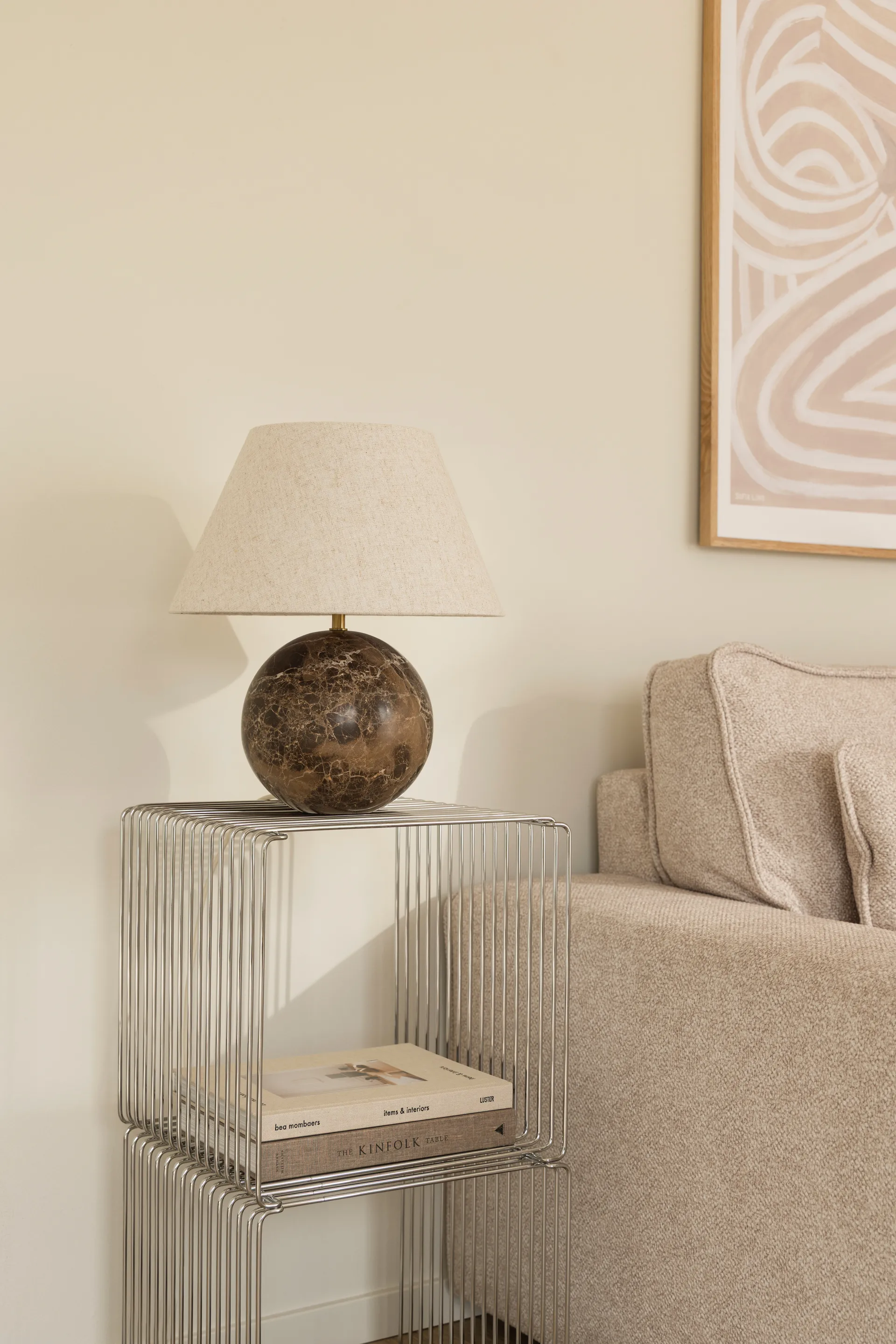 Castello 35 bordslampa, Brun marmor Globen Lighting