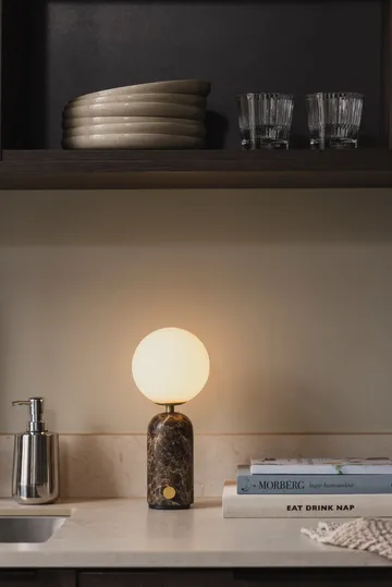 Torrano bordslampa portabel - Brun marmor - Globen Lighting