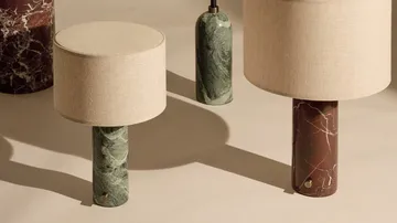 Gravity L bordslampa - Maroon marble-white - GUBI