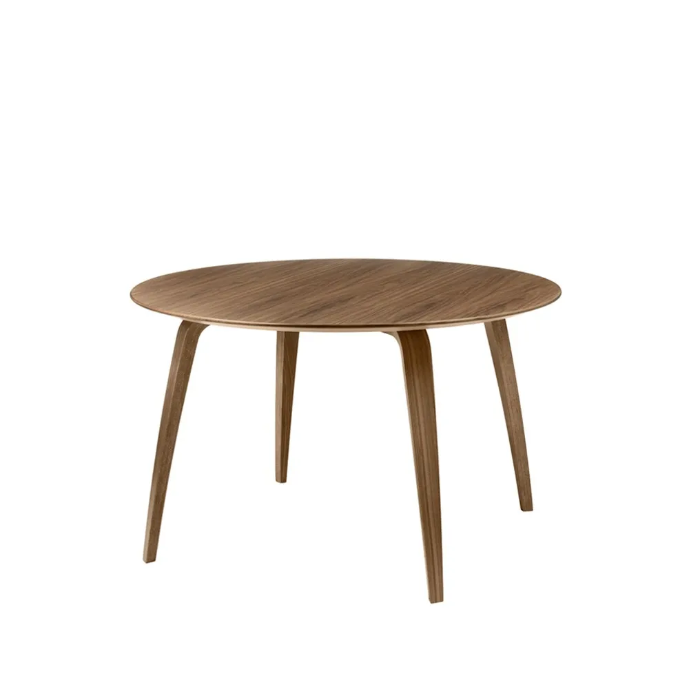 Gubi runt matbord, american walnut GUBI