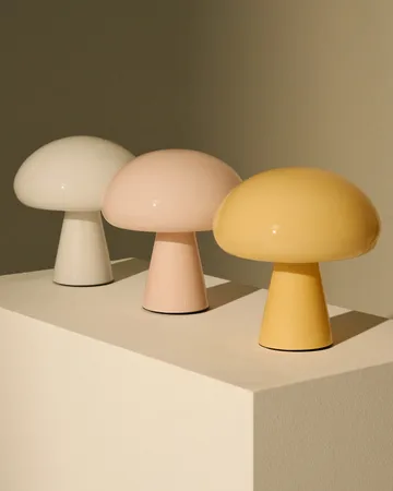 Obello portabel bordslampa - Powder pink - GUBI