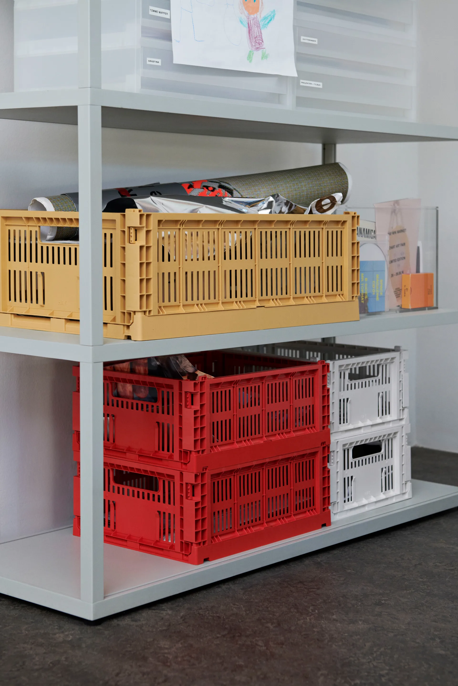 Colour Crate M 26,5x34,5 cm, Red HAY