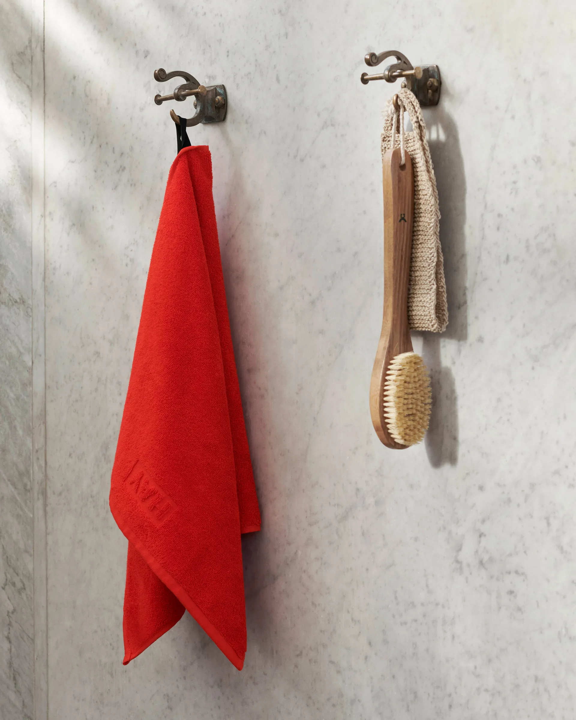 Mono handduk 50x90 cm, Poppy red HAY