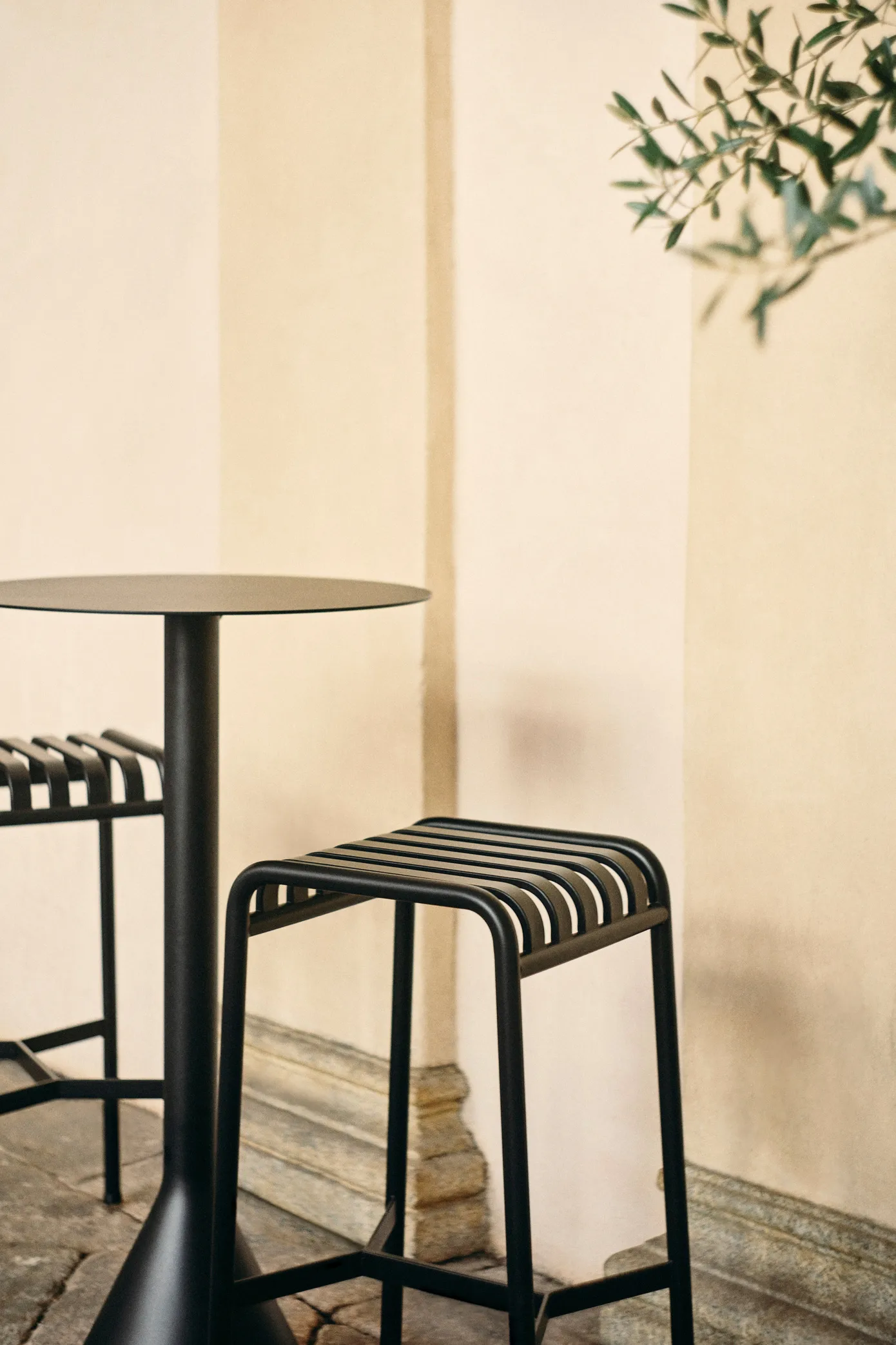 Palissade barpall, Anthracite HAY