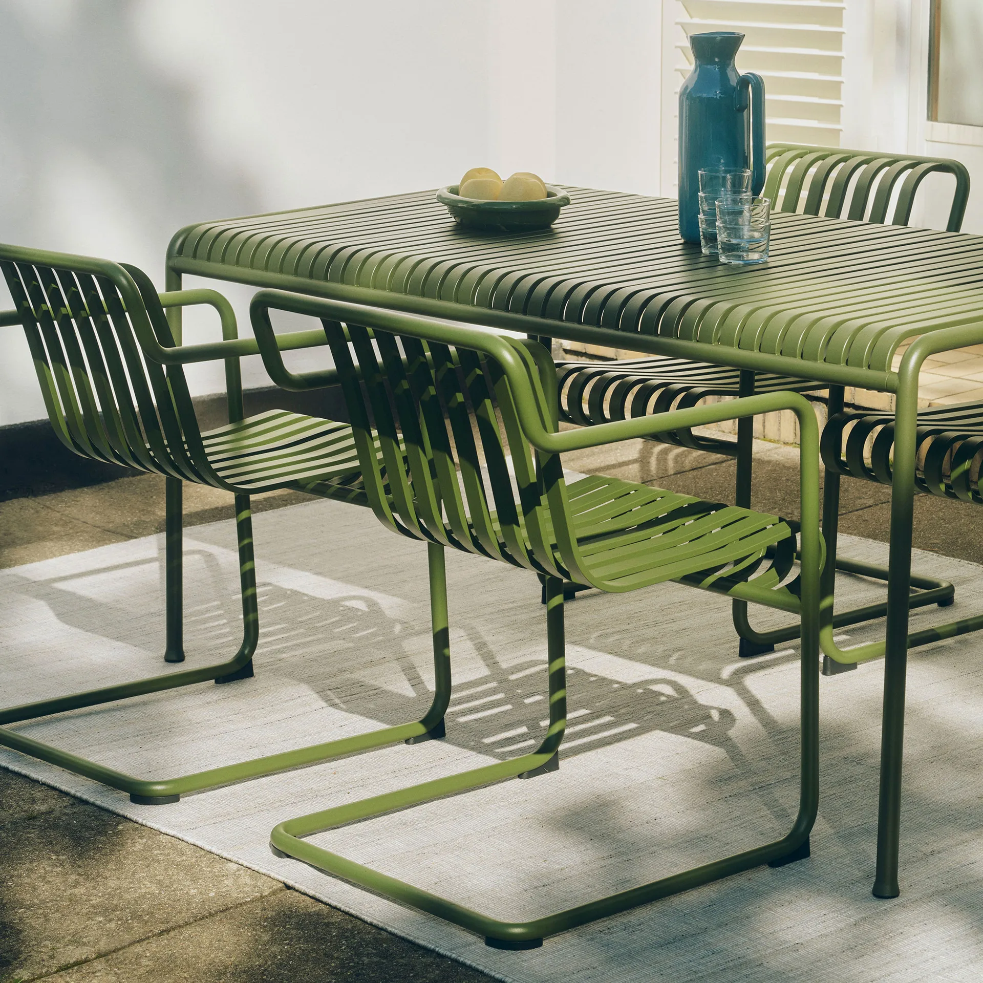 Palissade Cantilever Dining karmstol, Olive HAY