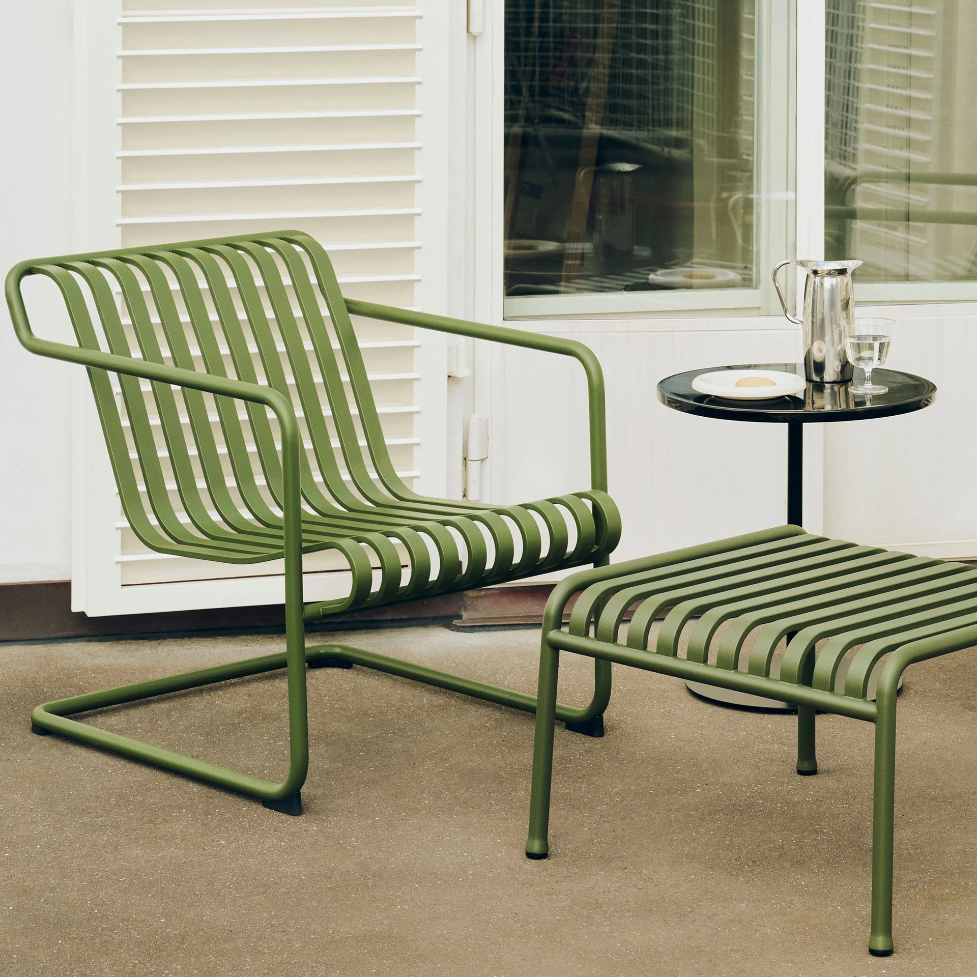 Palissade Cantilever Low loungefåtölj, Olive HAY