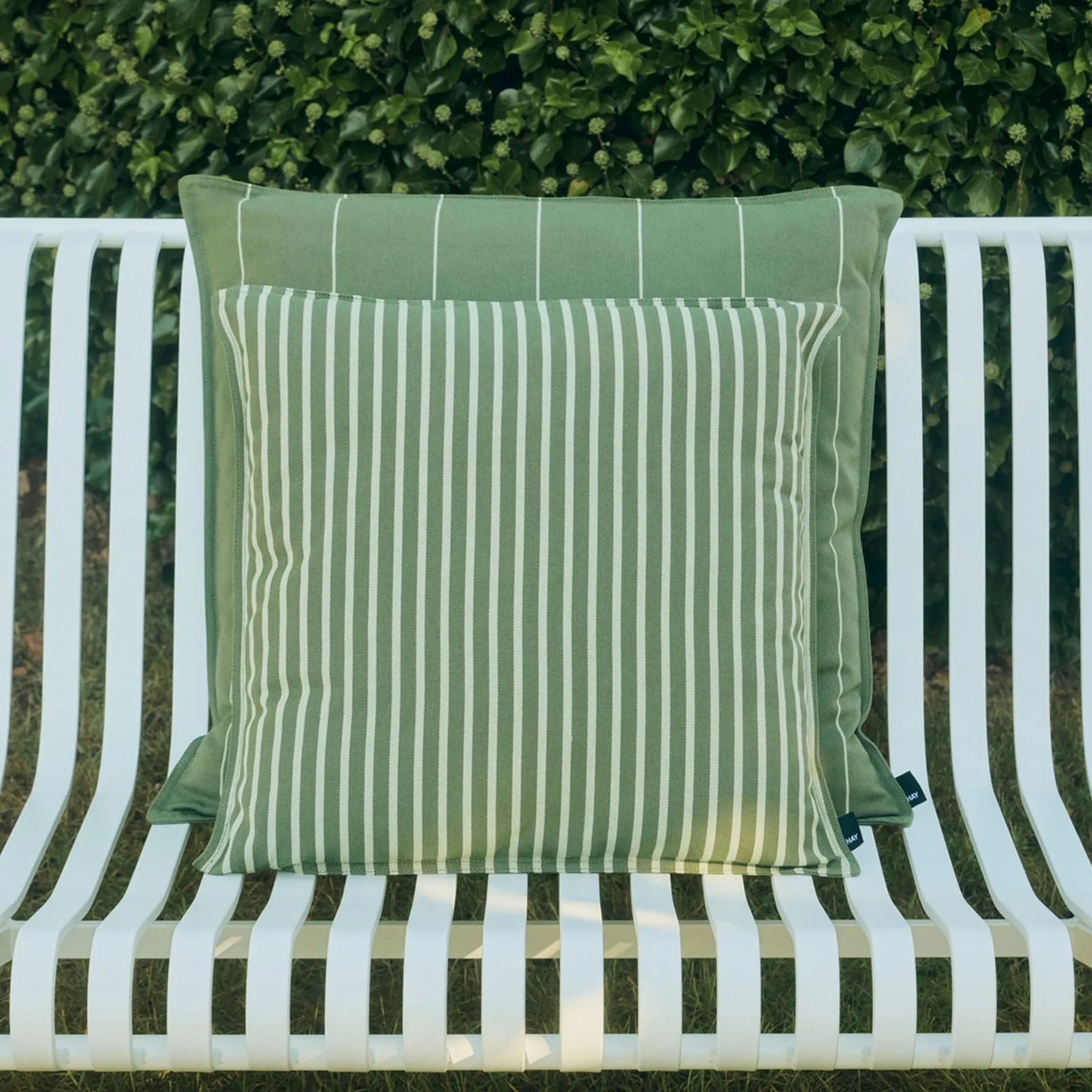 Terrazza kudde, Olive bold stripe, 50x50 cm HAY