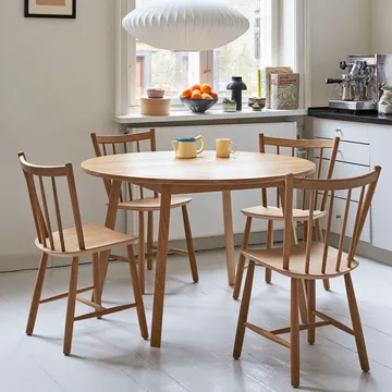Triangle Leg matbord runt - Oljad ek - HAY