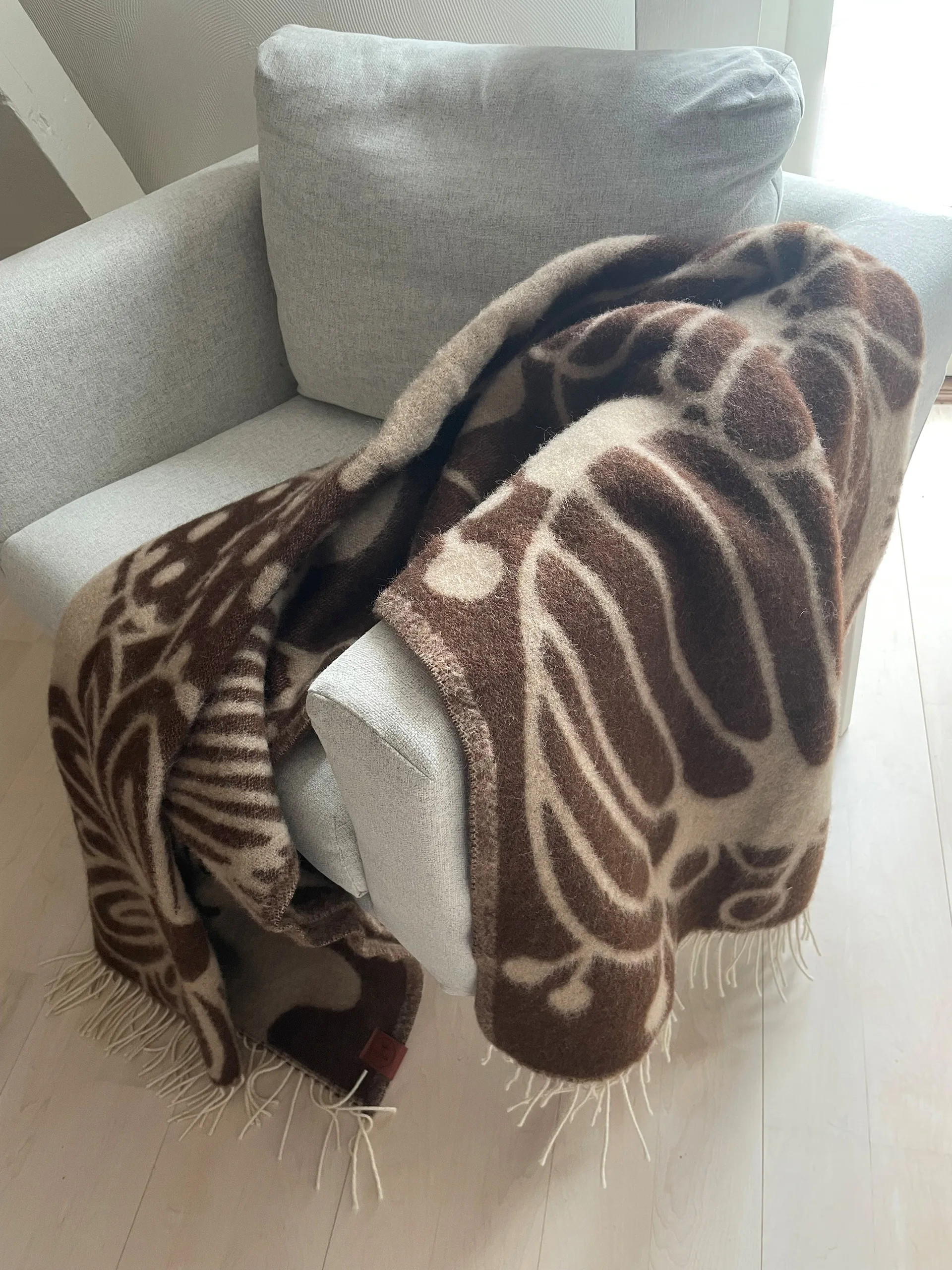 Blomranka ullpläd, Brown-beige, 130x200 cm Klippan Yllefabrik