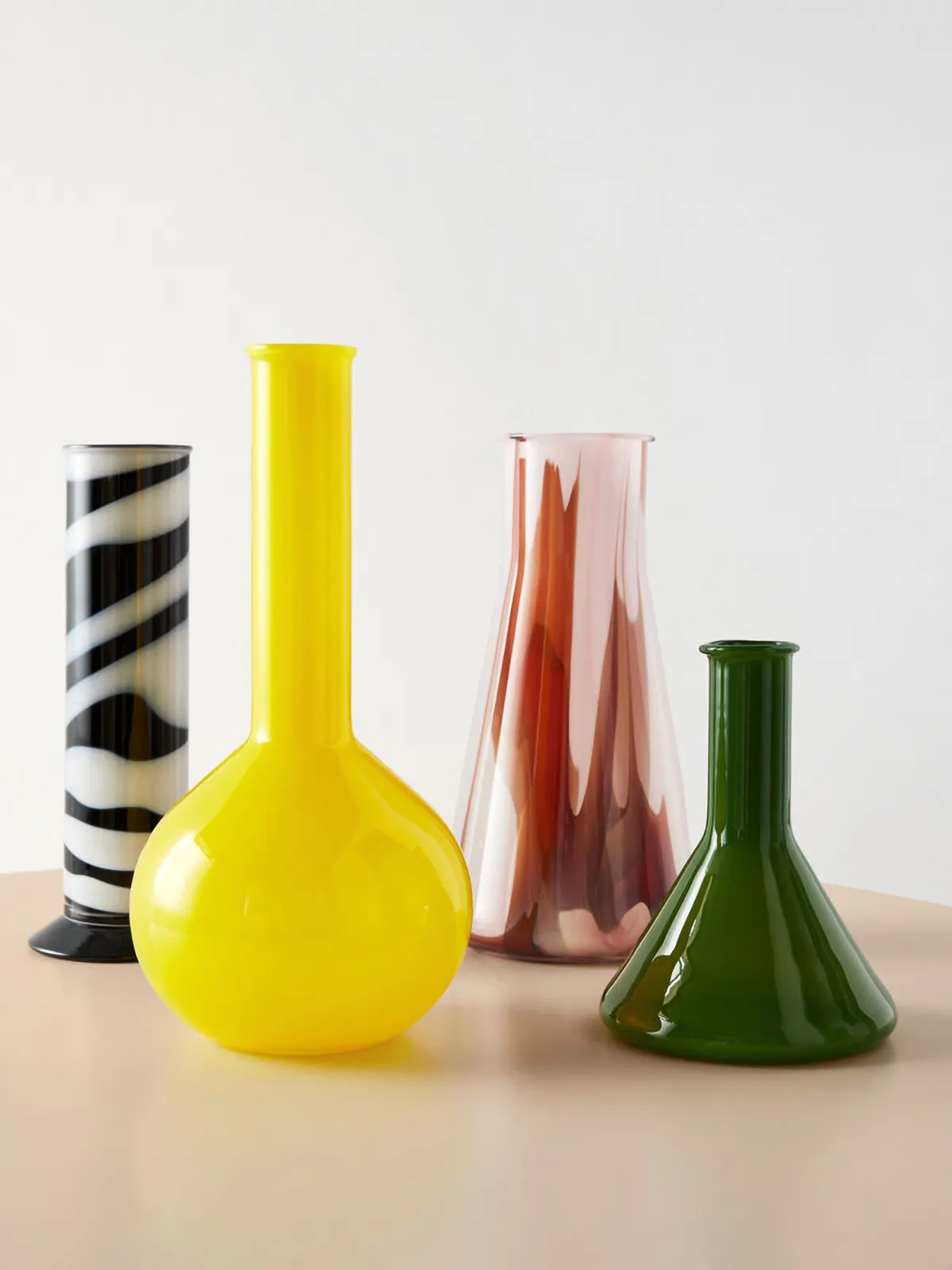 Lab erlenmeyer vas 30,5 cm, Röd-vit-rosa Kosta Boda
