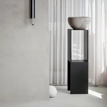 Pedestal sidobord - Black - Kristina Dam Studio