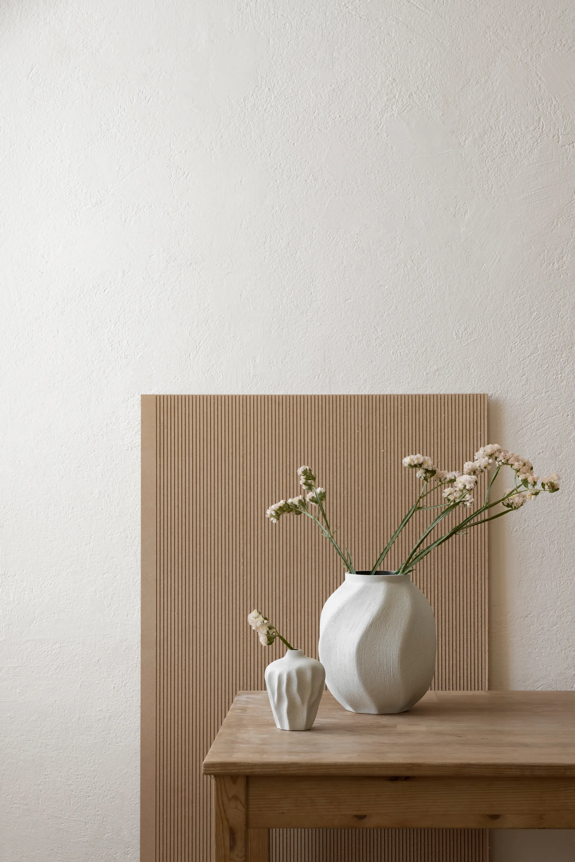 Soft wave vas, Sand white light Lindform