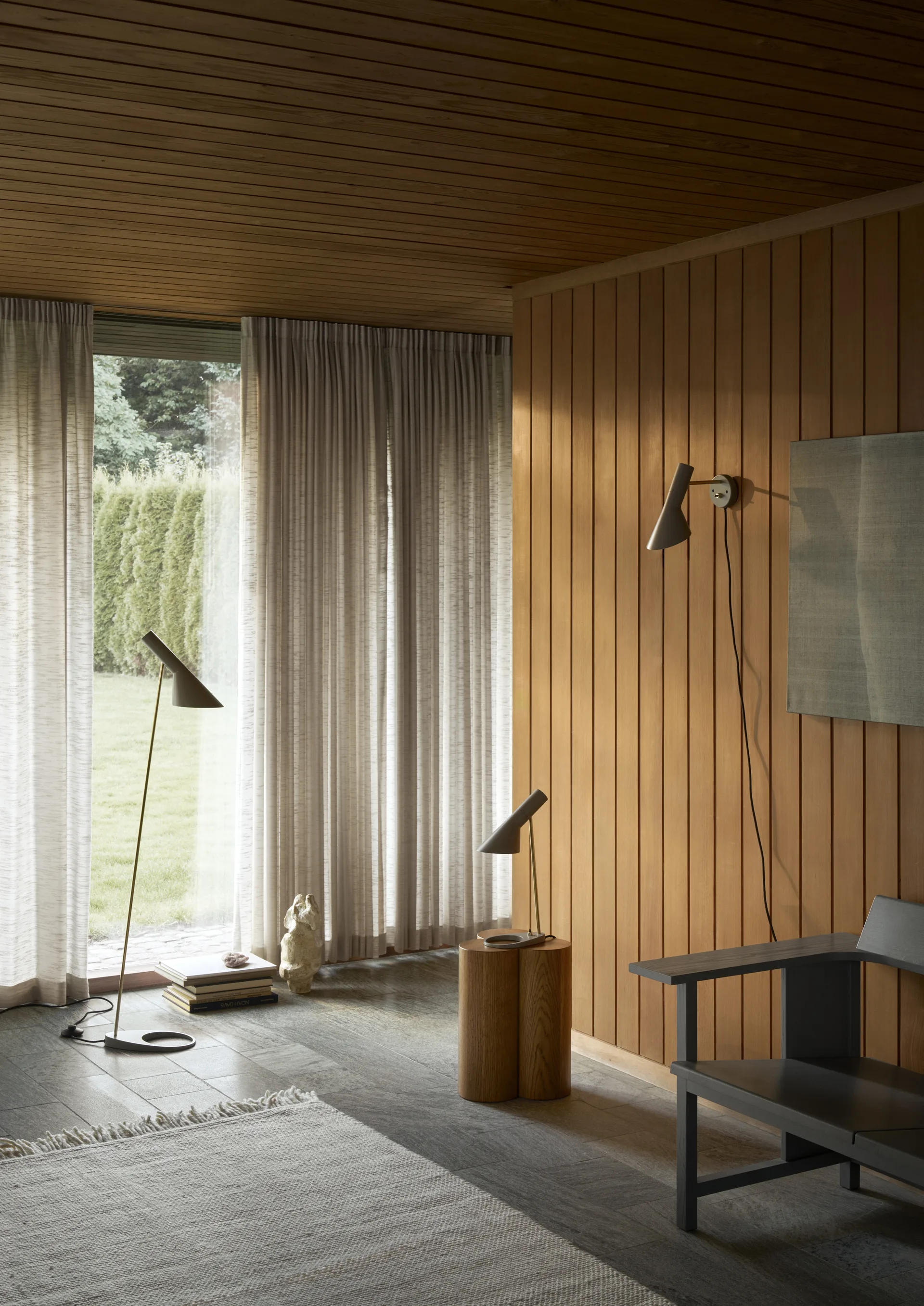 AJ MINI bordslampa, Brass-warm grey Louis Poulsen