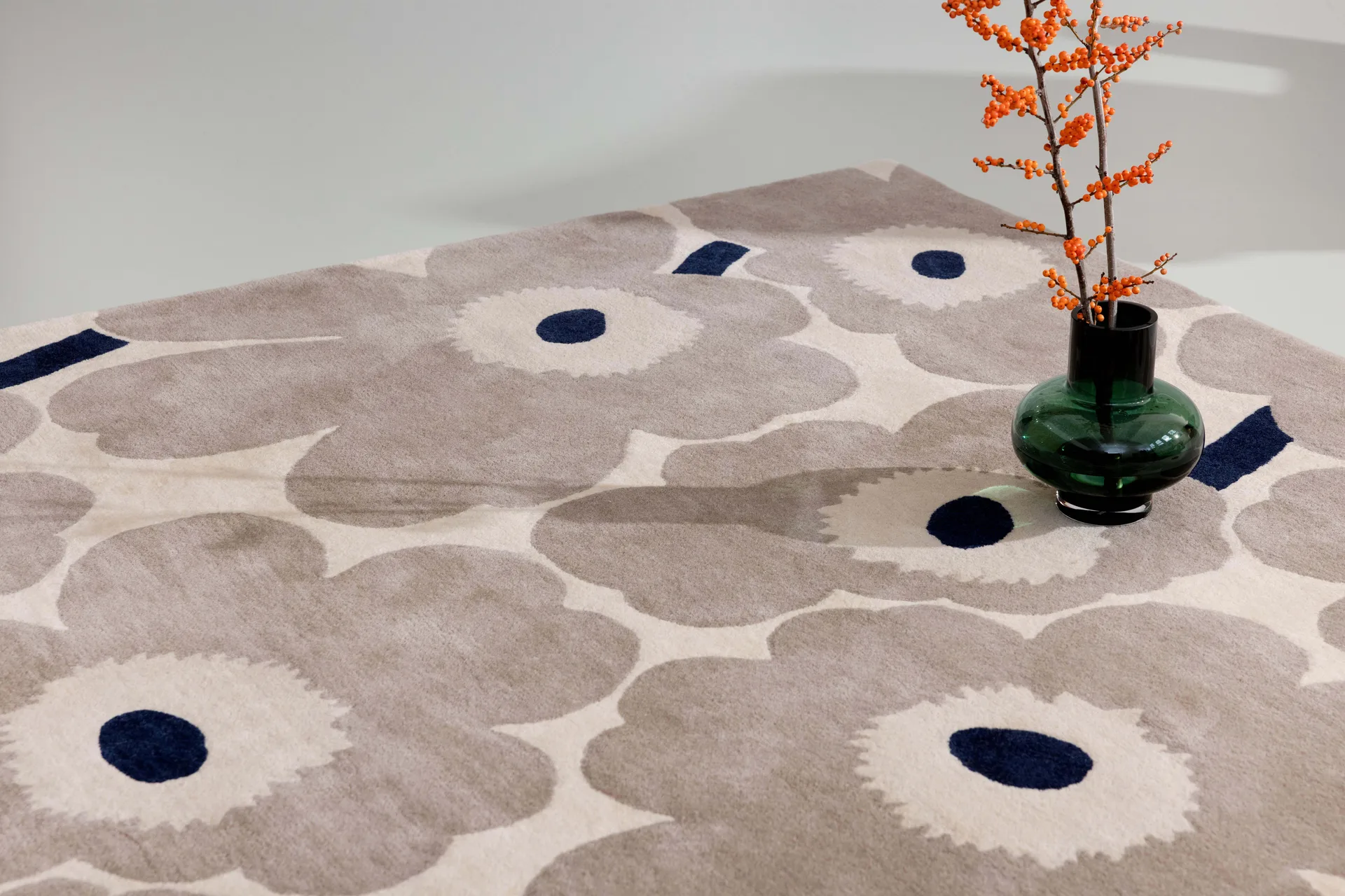 Unikko ullmatta, Greige, 140x200 cm Marimekko