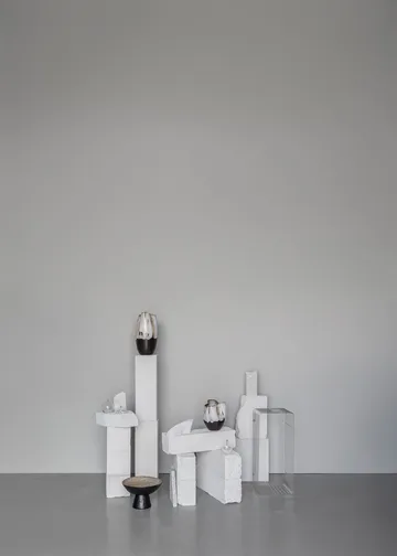 By Hand vas small 24,5 cm - Off-white - Mette Ditmer