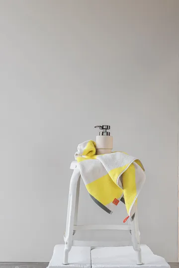 Diagonal gästhandduk 40x55 cm 2-pack - Yellow - Mette Ditmer
