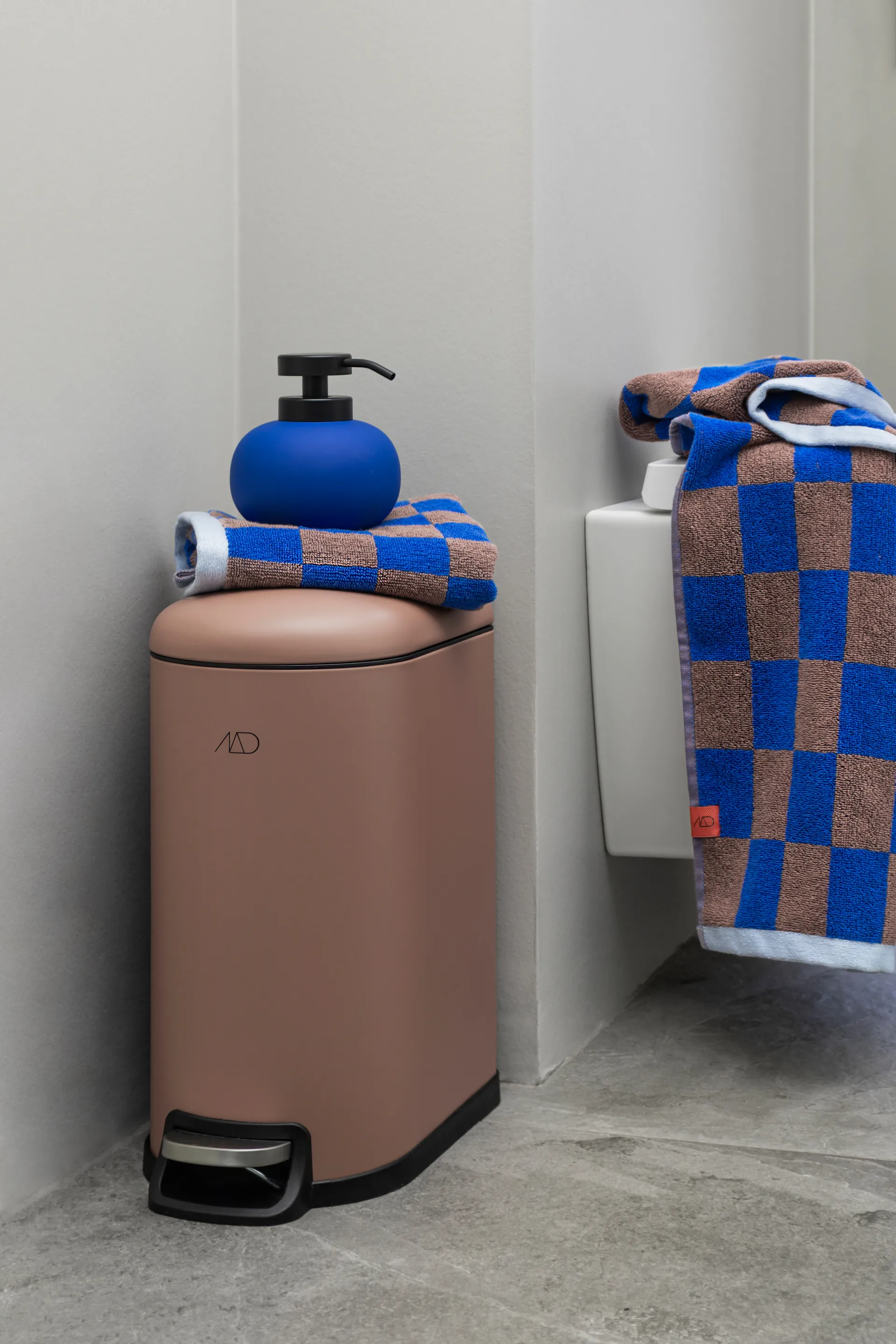 Retro handduk, Cobalt, 70x133 cm Mette Ditmer