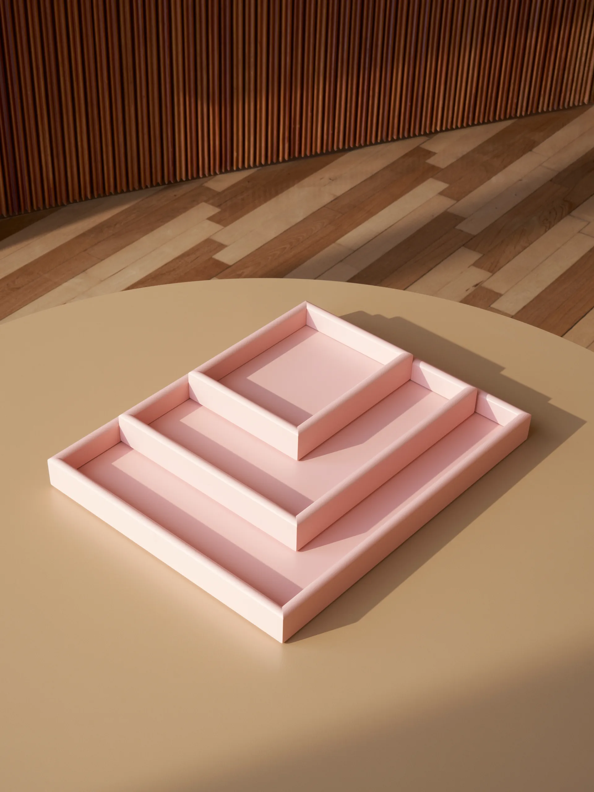 Arrange bricka medium 27,3x32,6 cm, Ruby Montana
