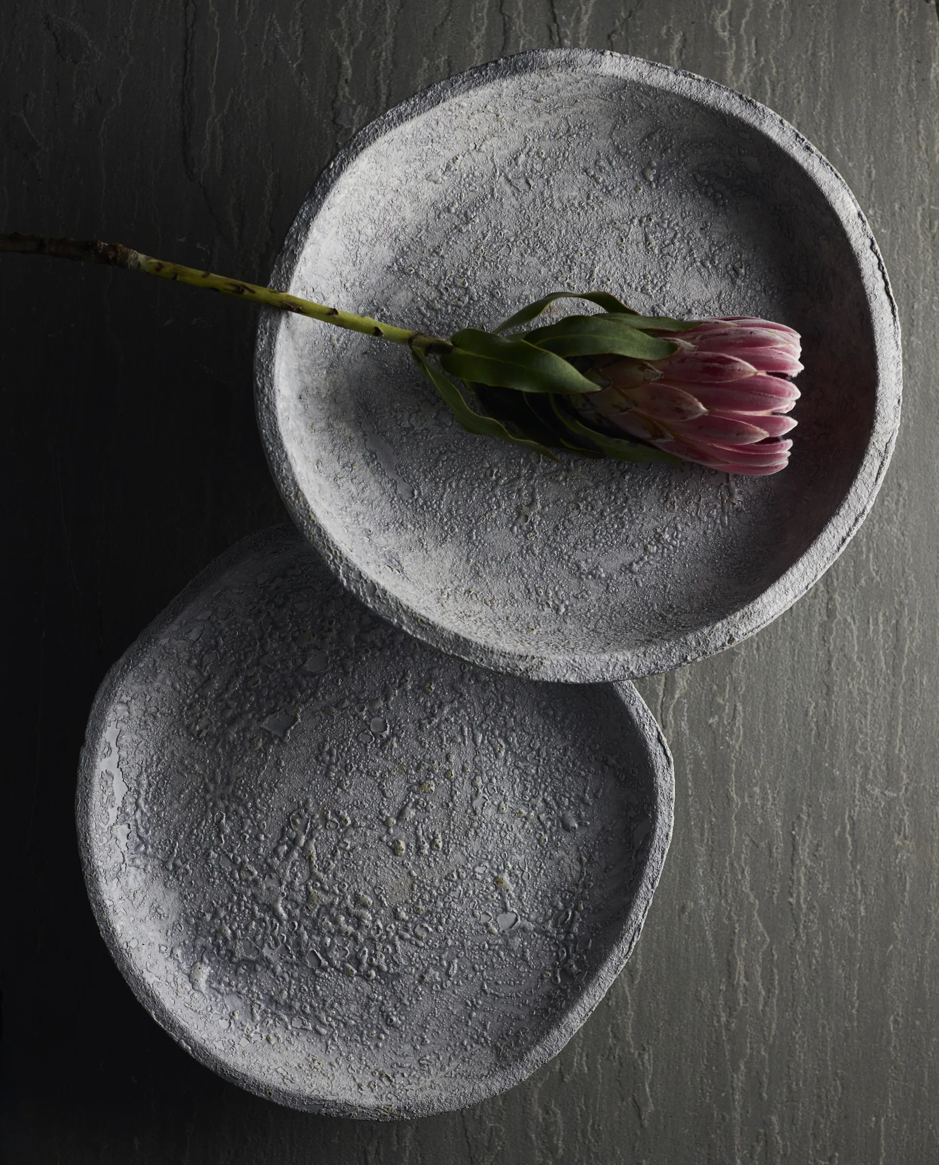 Luna bricka, Grey, Ø34x8 cm MUUBS