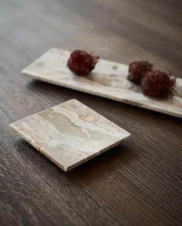 Vita dekorationsbricka - Seashell, 30x12 cm - MUUBS
