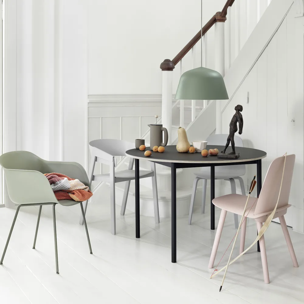 Base matbord runt Ø110 cm, Black linoleum-Plywood-Black Muuto