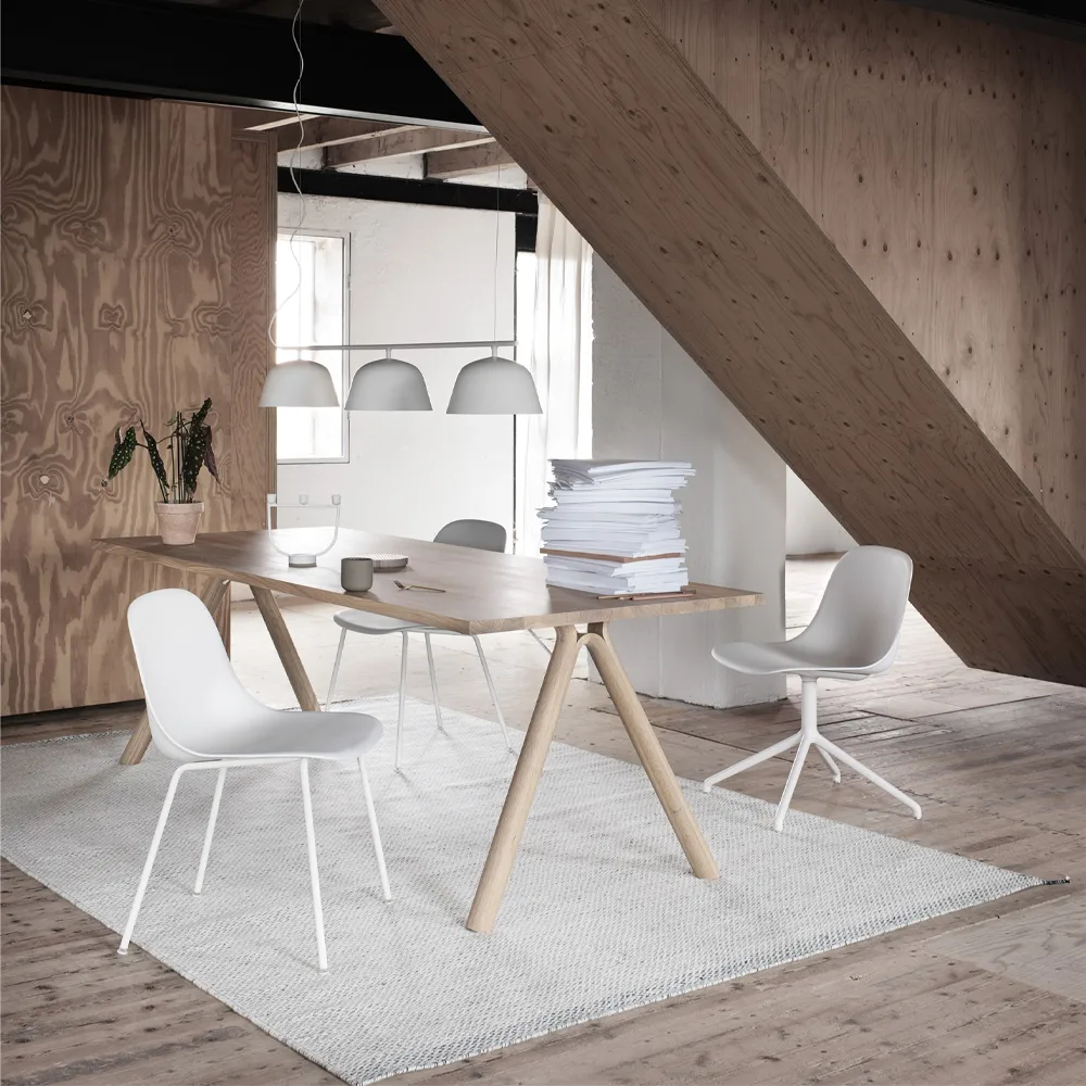 Fiber sidostol, Natural white-White (plastic) Muuto