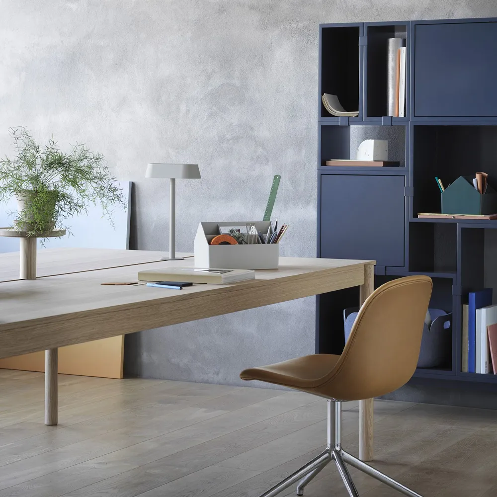 Linear System End Module bord, Black-Oak 240x142 cm Muuto