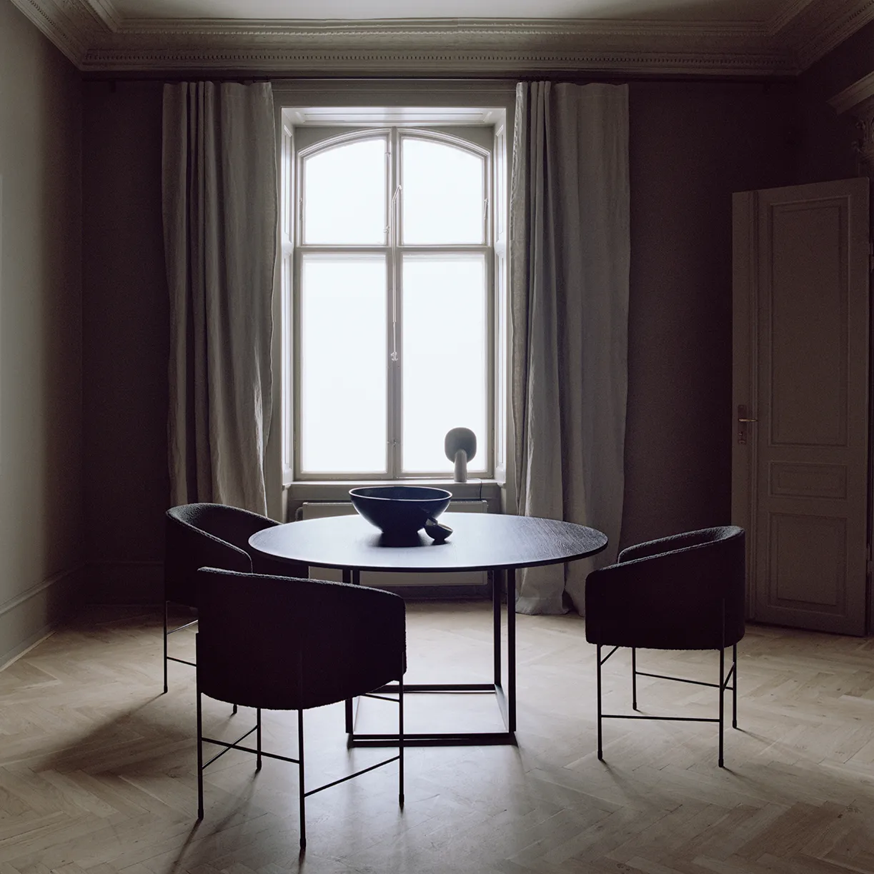 Ware bordslampa, Mole grey New Works