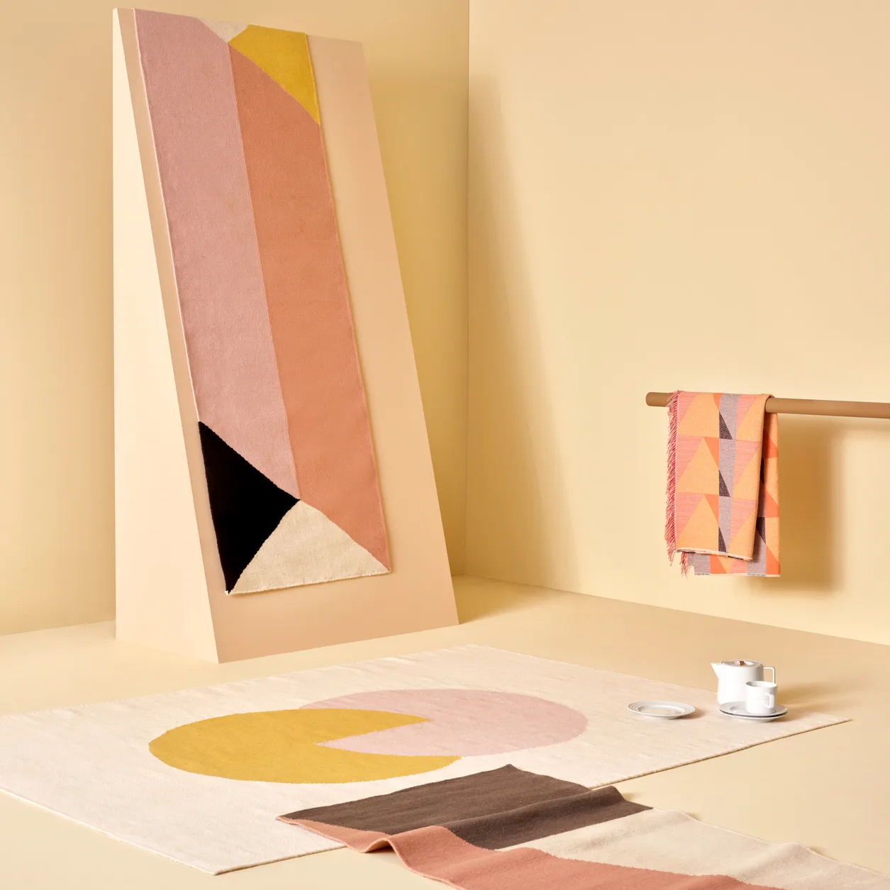 Circles blocks kelimmatta rosa, 170x240 cm NJRD