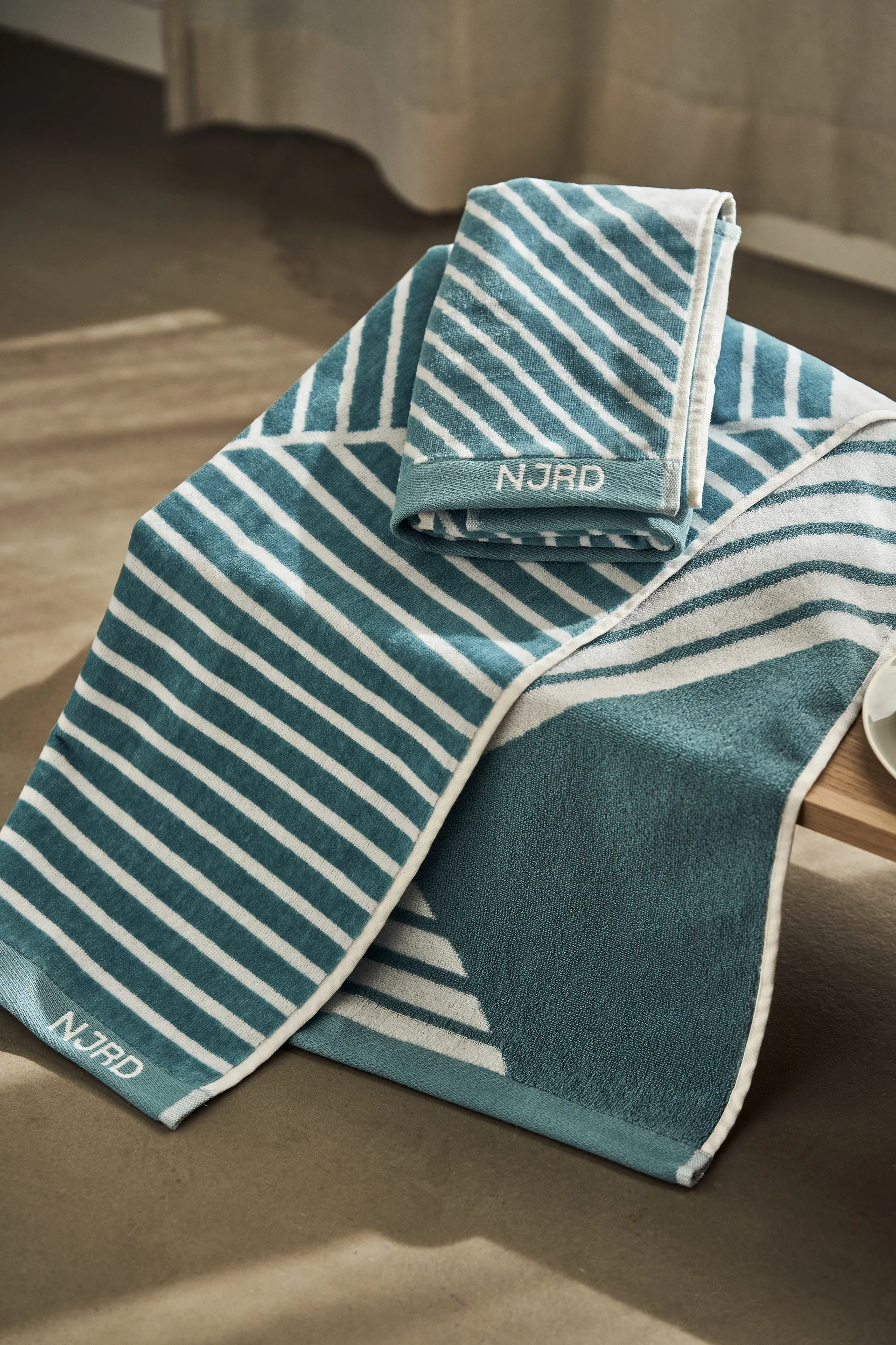 Stripes badhandduk 70x140 cm Special Edition 2022, Turkos NJRD