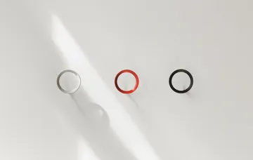 Loop krok medium Ø7,8 cm - Black - Normann Copenhagen