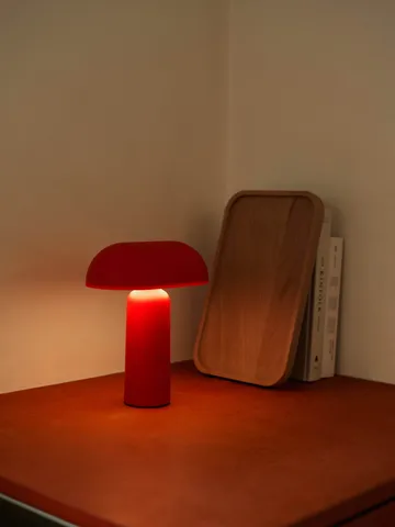 Porta bordslampa - Bright red - Normann Copenhagen
