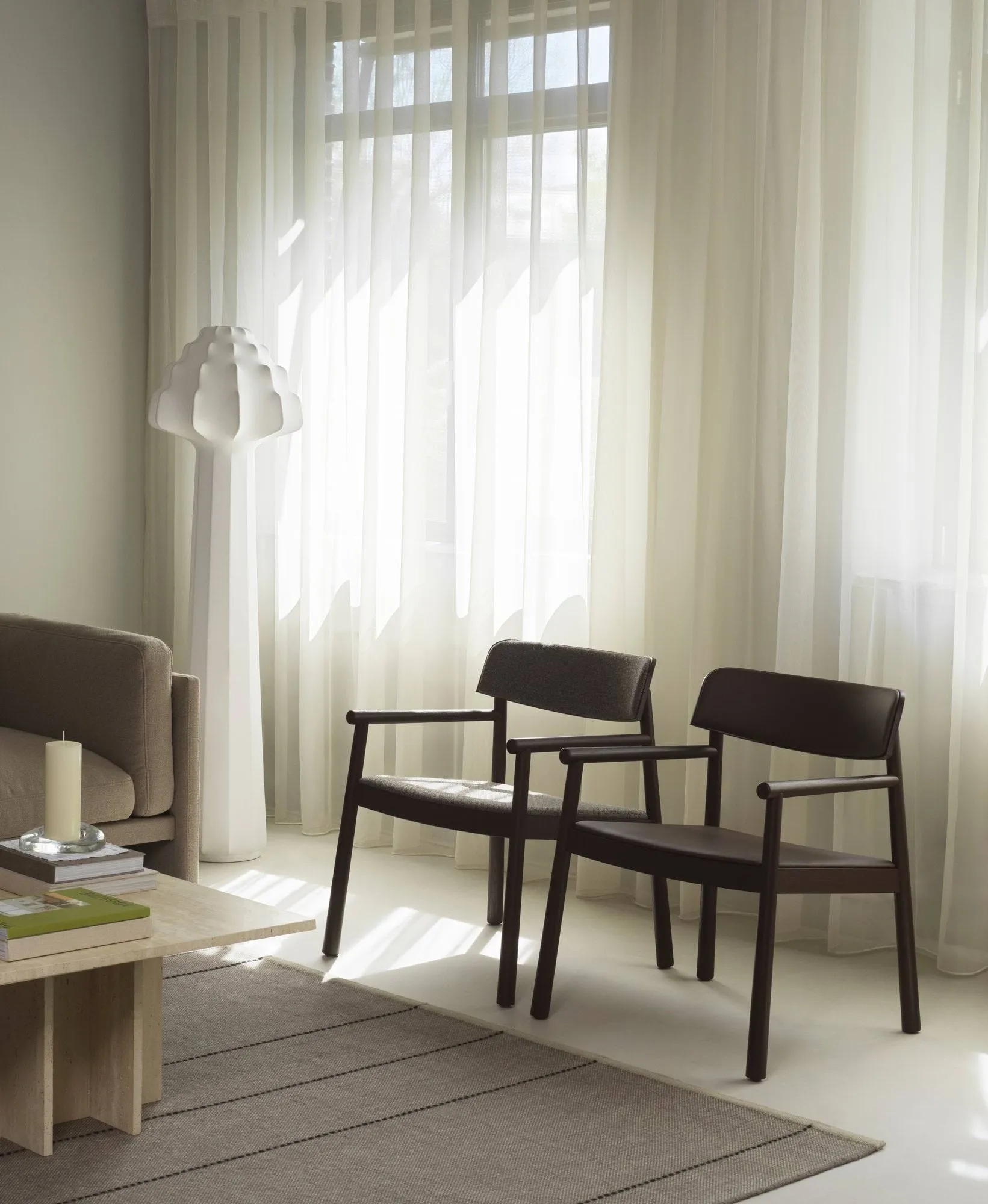 Timb fåtölj, Brown ash Normann Copenhagen