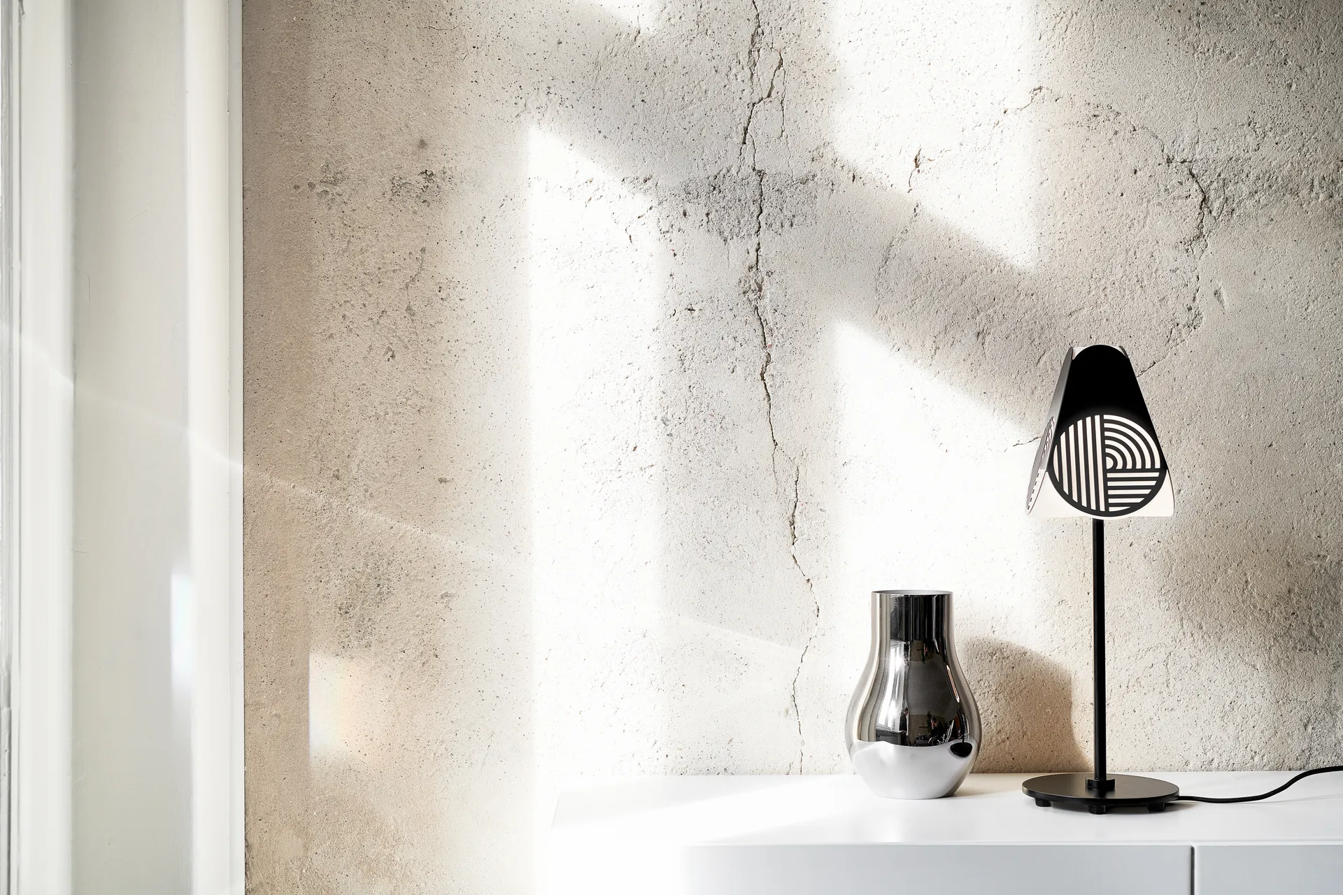 Notic bordslampa, Black Oblure
