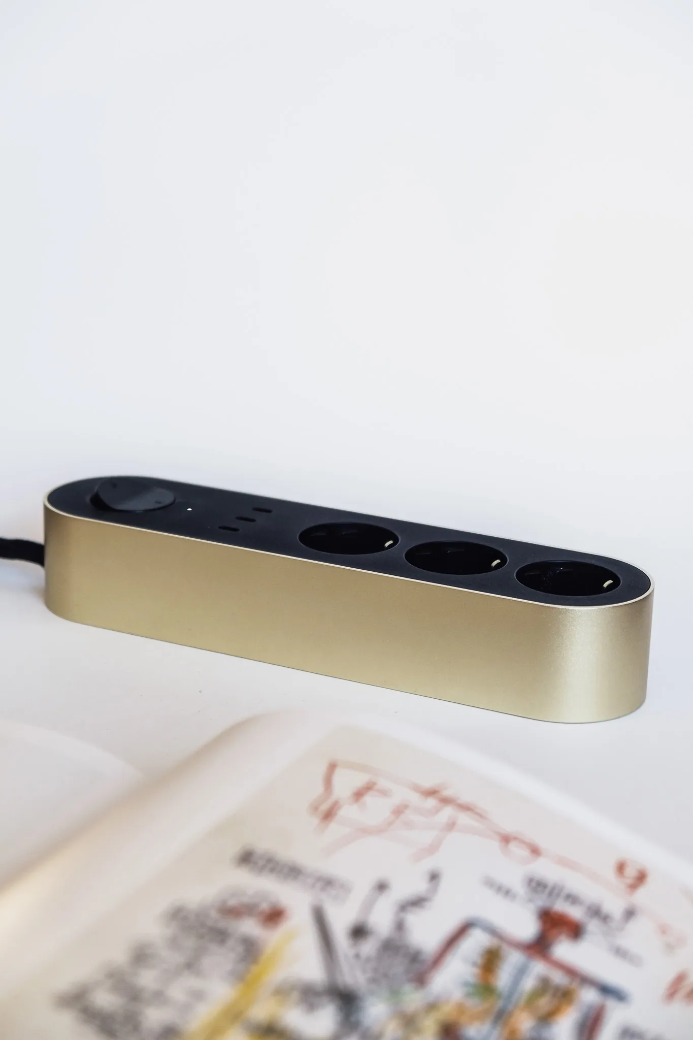 Edgar Power Bar grenuttag, Satin brass Palette