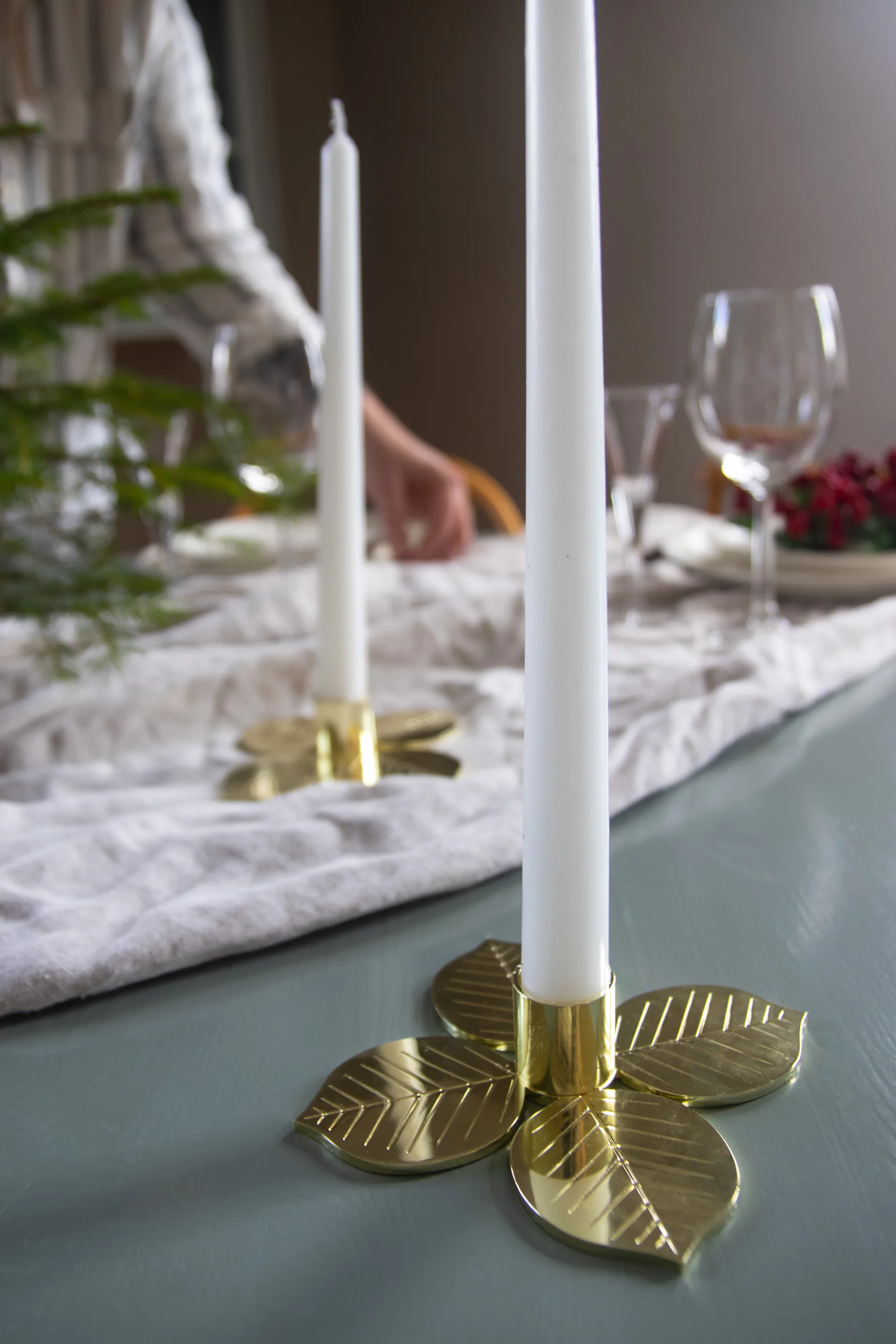 Stig L Berså ljusstake, Guld Pluto Design