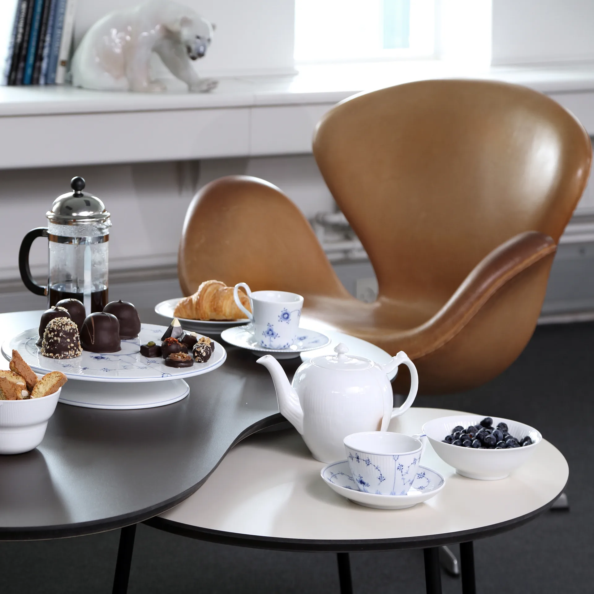 Musselmalet räfflat tekopp med fat, 28 cl Royal Copenhagen