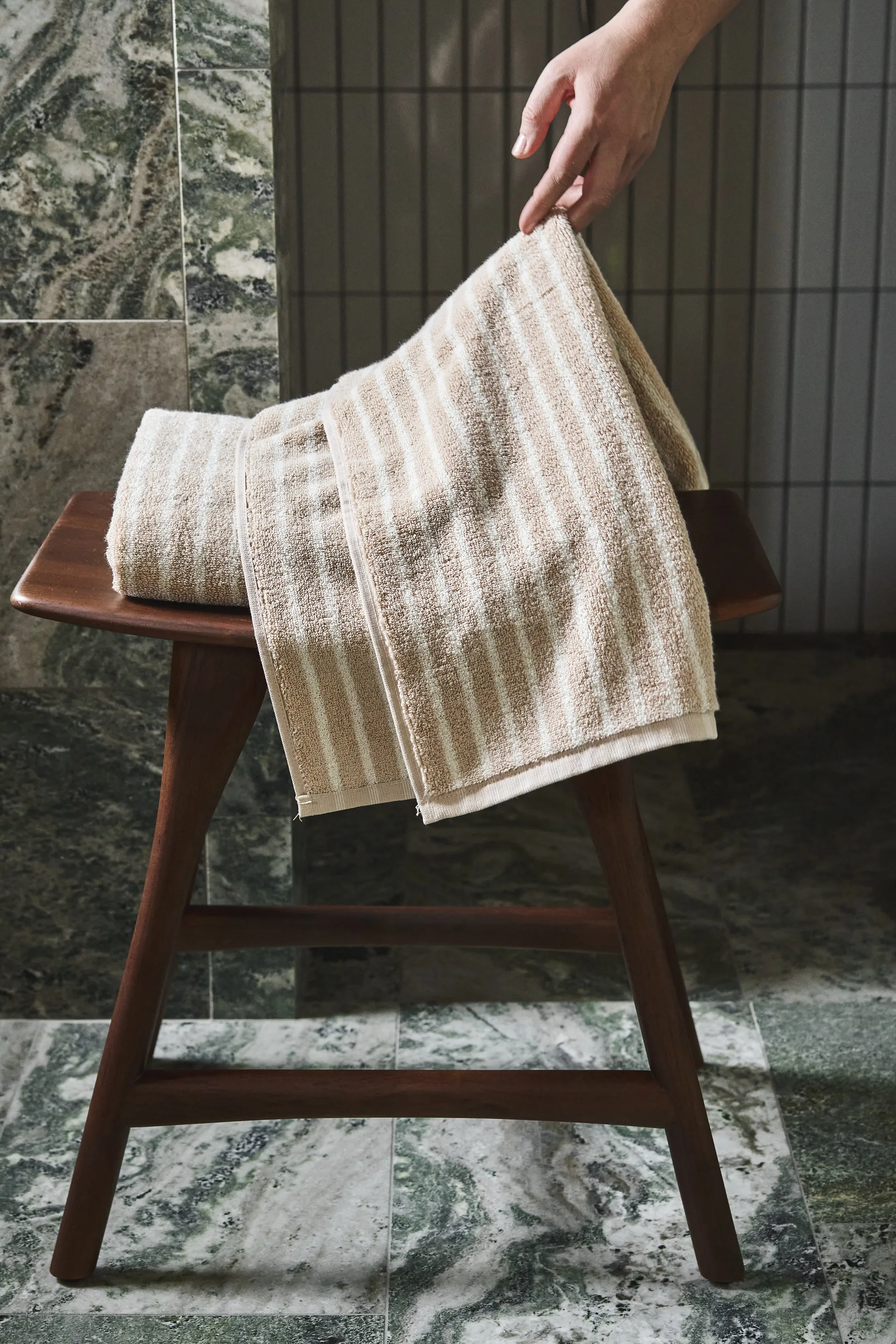 Drift badhandduk 70x140 cm, Beige-vit Scandi Living