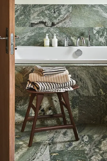 Drift badhandduk 70x140 cm - Vit-svart - Scandi Living