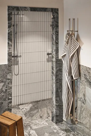 Drift handduksset 4 delar - Vit-svart - Scandi Living