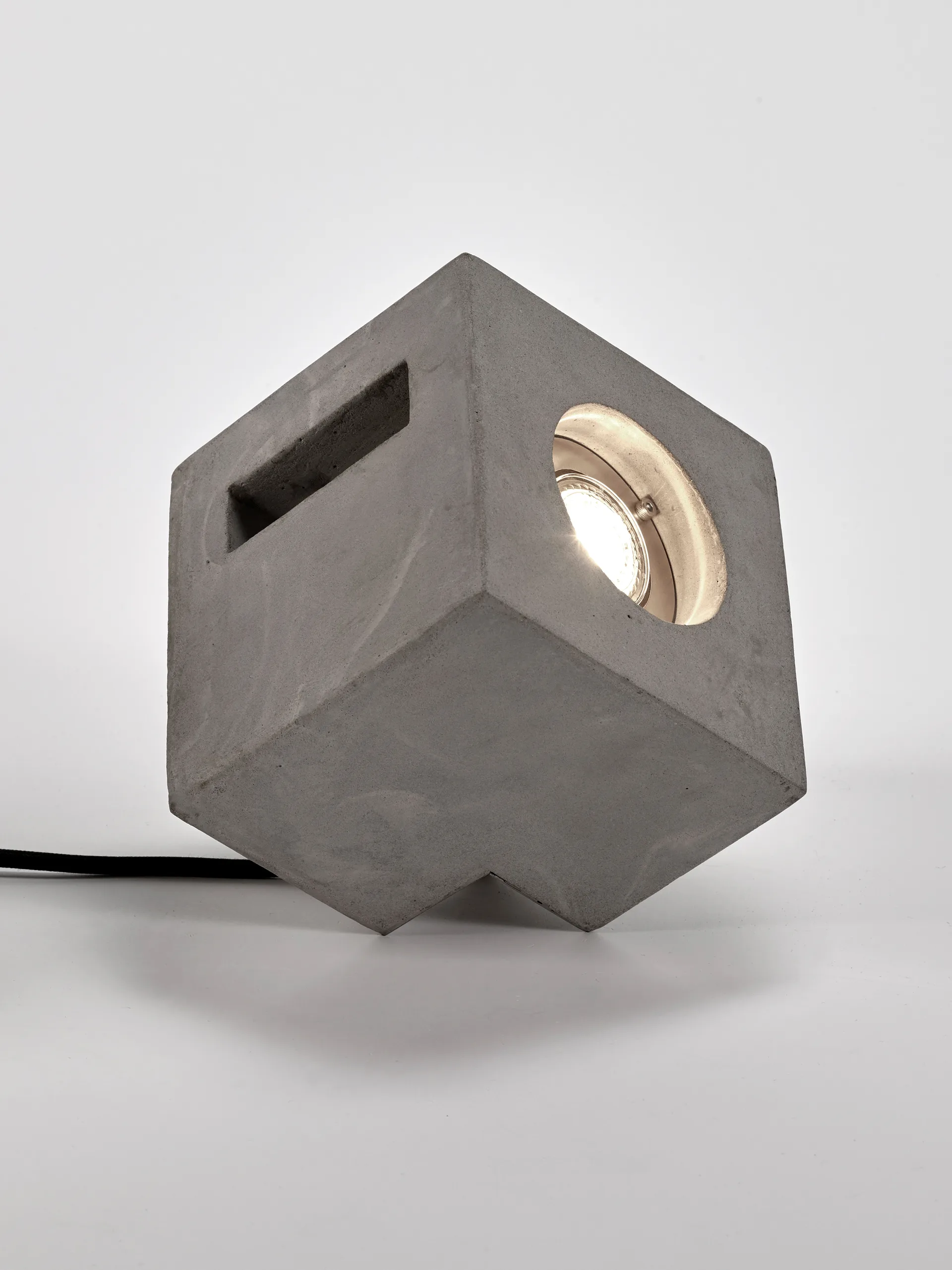 Cube golvlampa 15x15 cm, Cement Serax