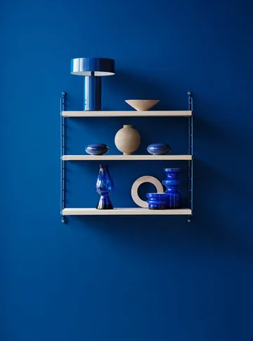 String 1949-2024 hylla Limited Edition 60x60x20 cm - Blue/white oiled pine - String