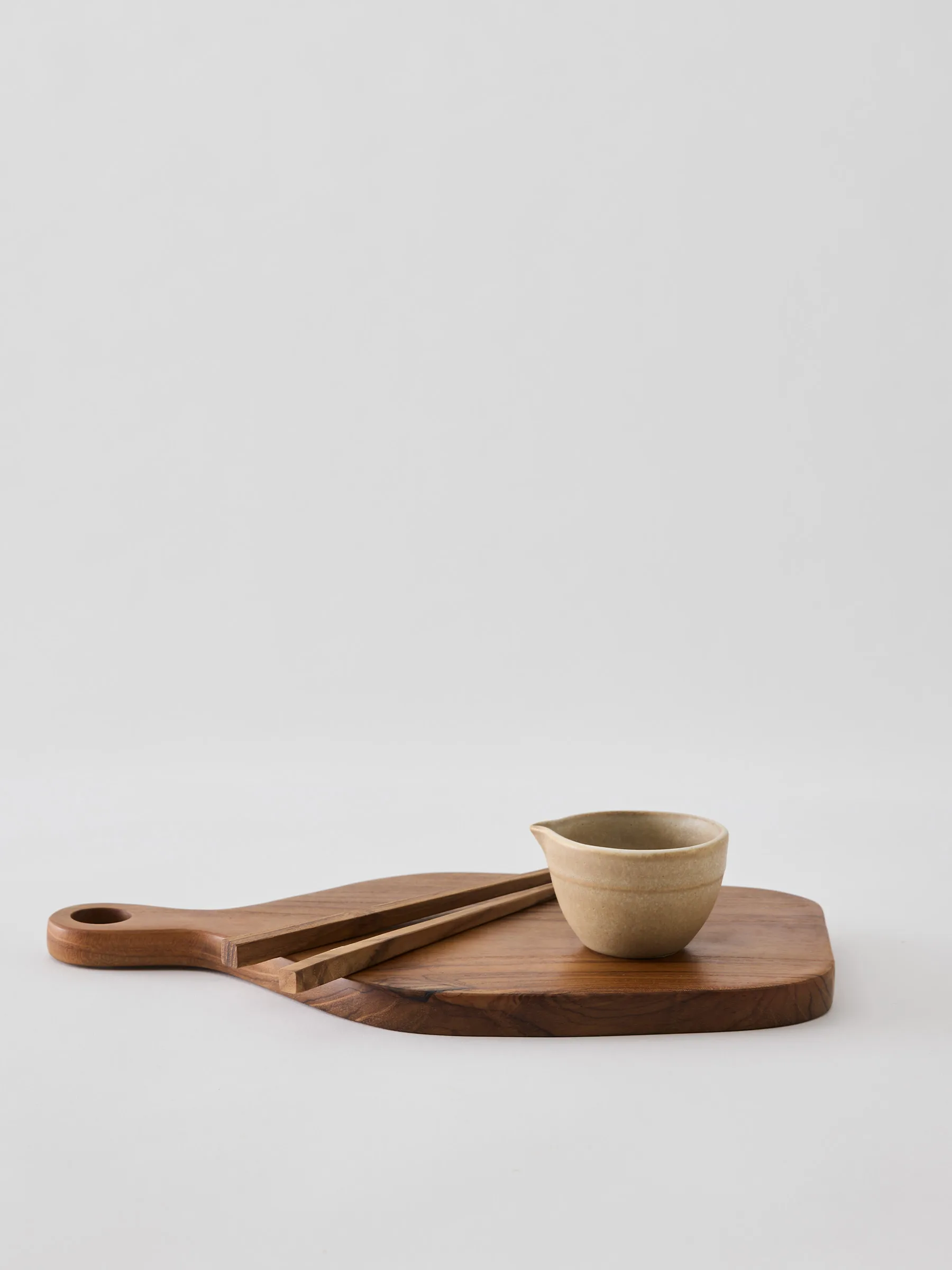 Teak serveringsbräda, 17,5x30 cm Tell Me More