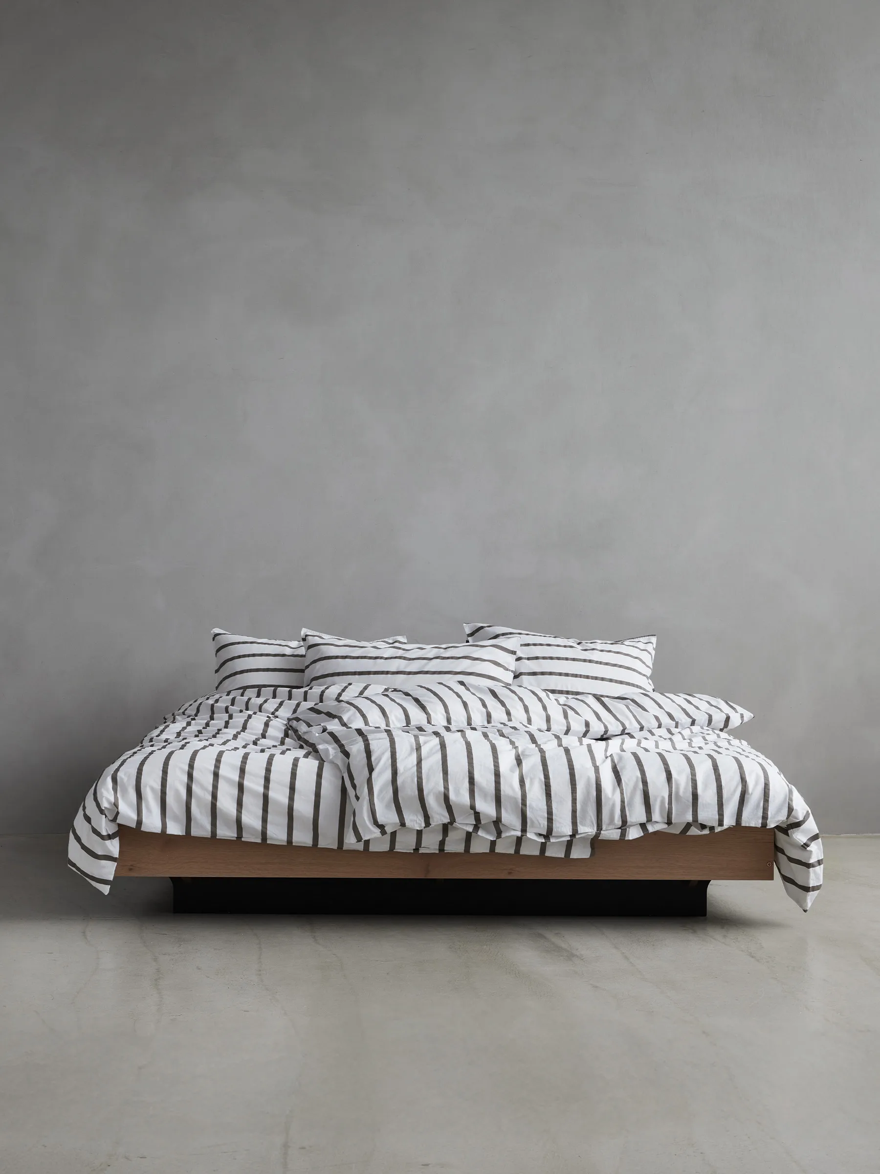 Tell Me More randigt påslakan bomull, Taupe, 220x220 cm Tell Me More