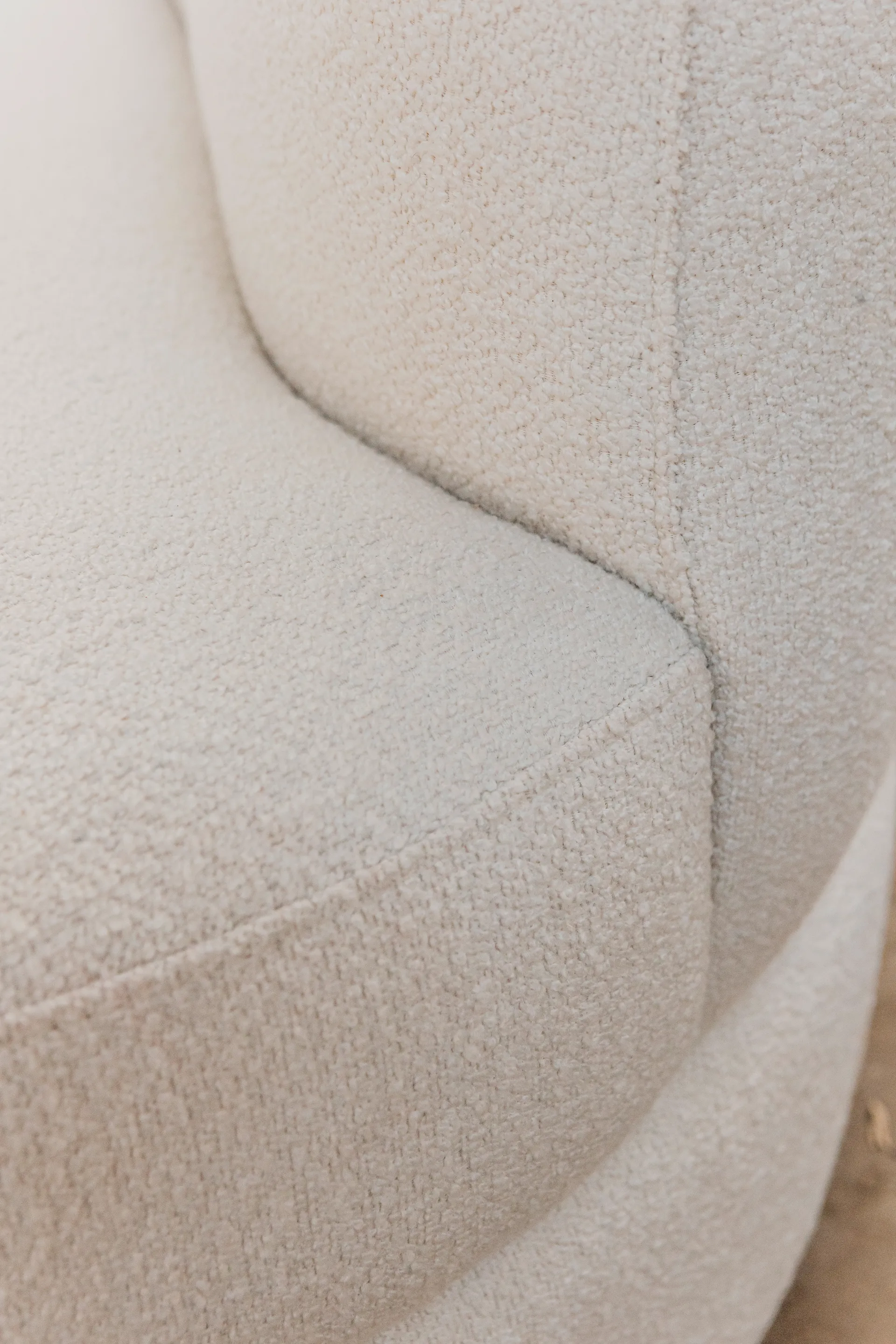 Delon soffa, Bouclé off-white Tinted